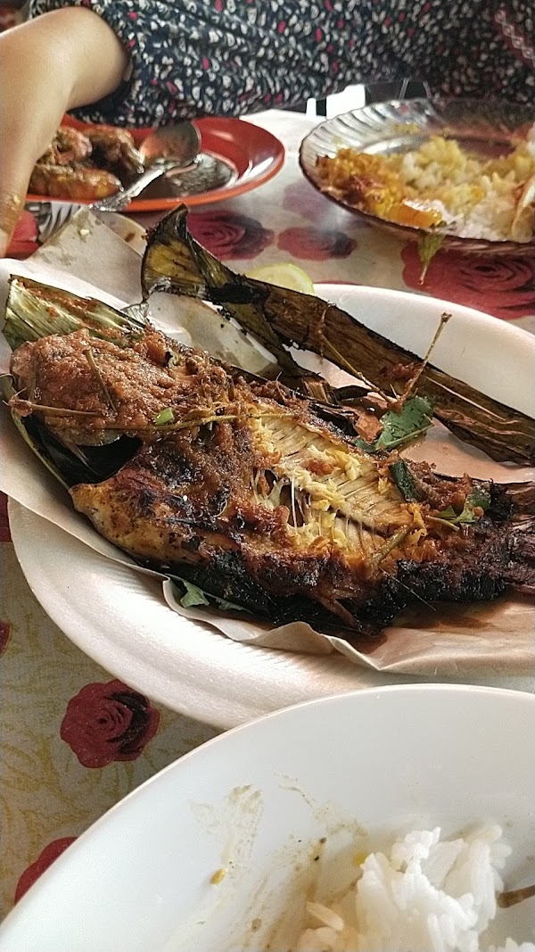 Kedai Makan Baung Meraung - Photo 1