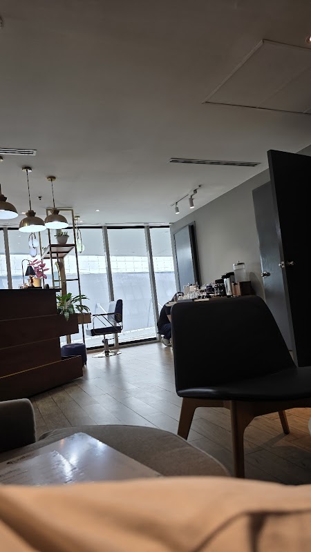 Botanica Salon BGC