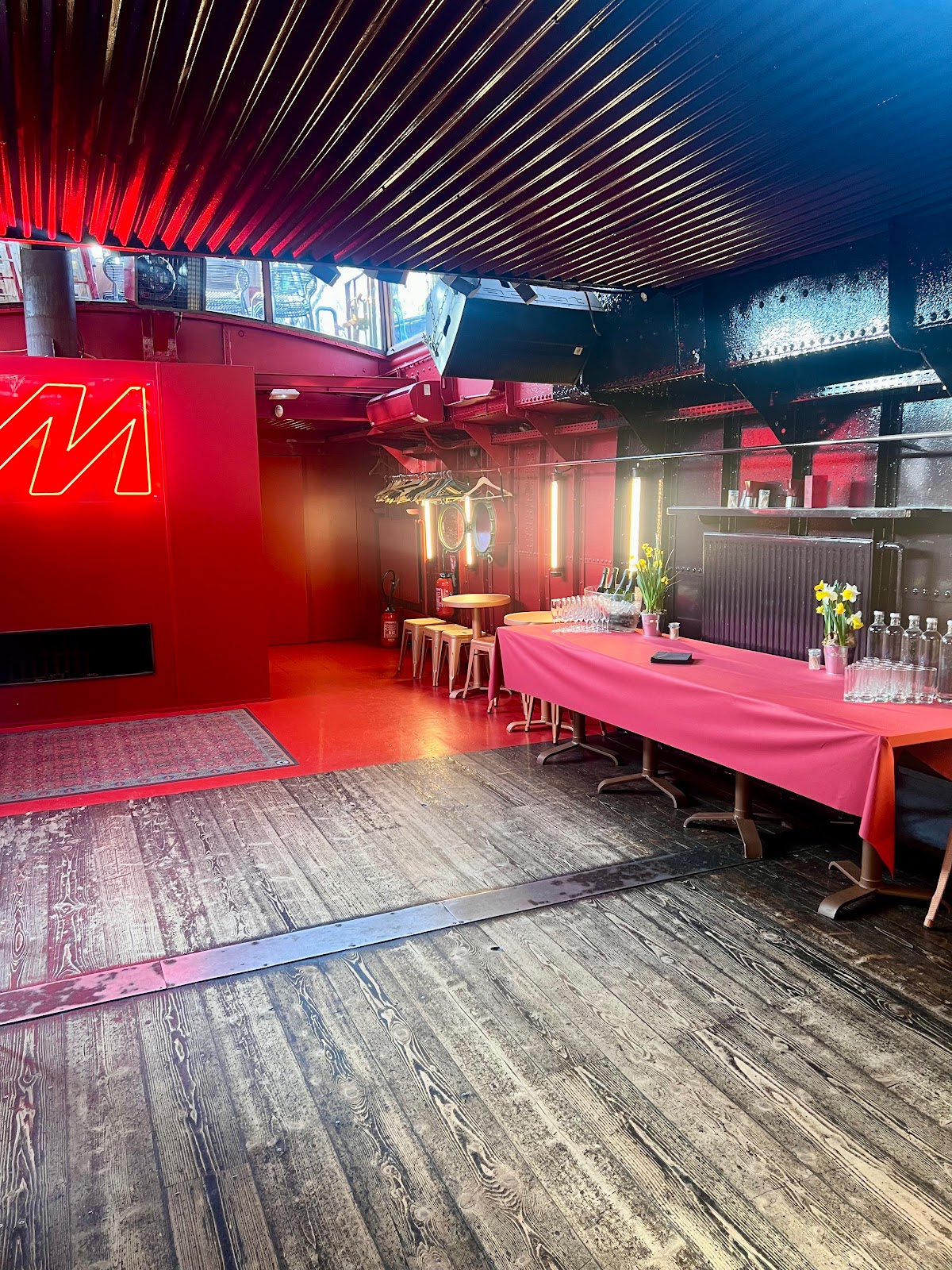 Péniche Marcounet, vue extérieure