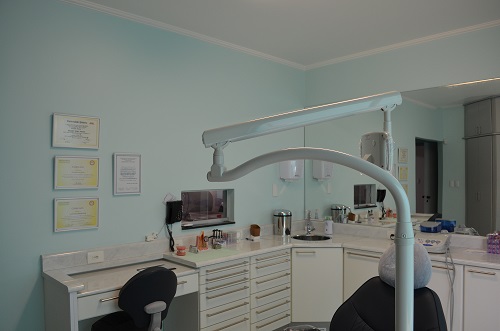 Dr. Alexandre Nelissen | Dentista | Ortodontia| Alinhadores Invisíveis Sousmile Invisalign - foto 4