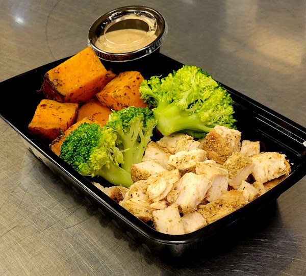 Photo by Macroman Meals