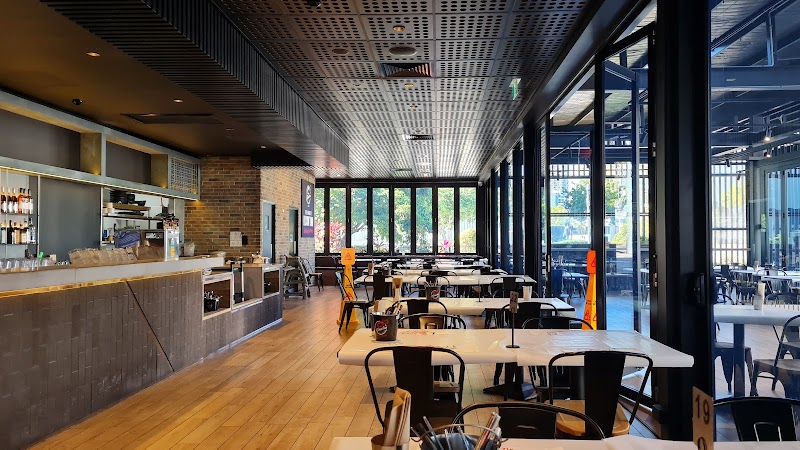 Kickin'Inn Spring Hill