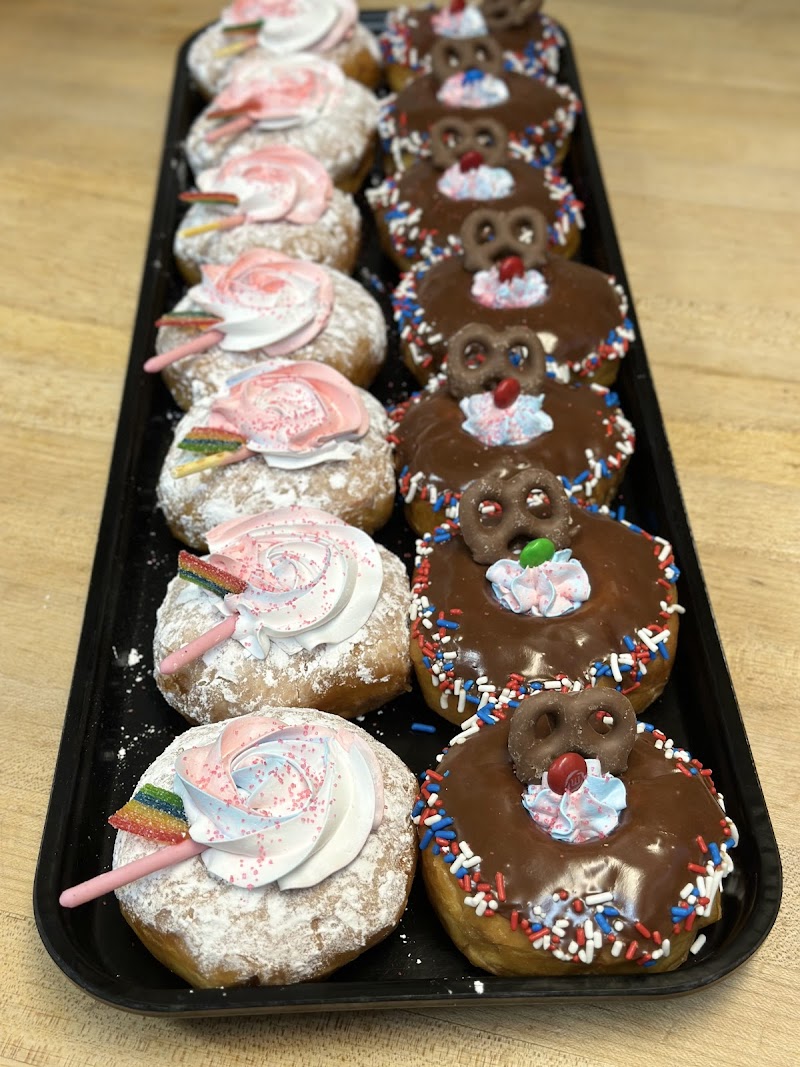 Moon Donuts & Cafe photo 2