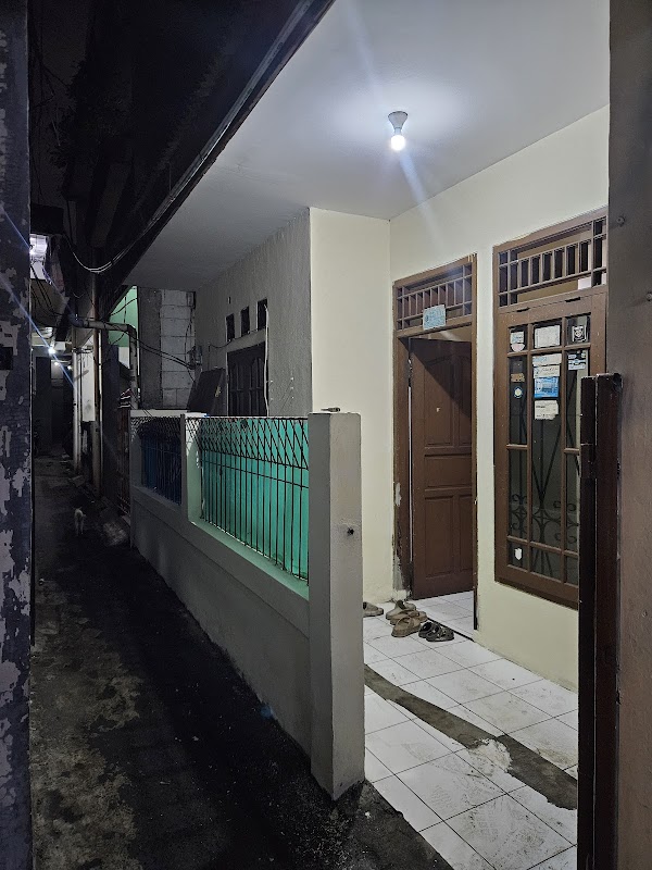 Kontrakan Ibu Yuli