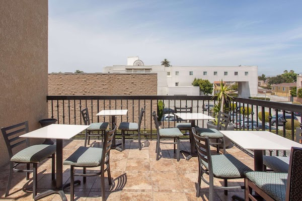 Ramada by Wyndham Culver City
