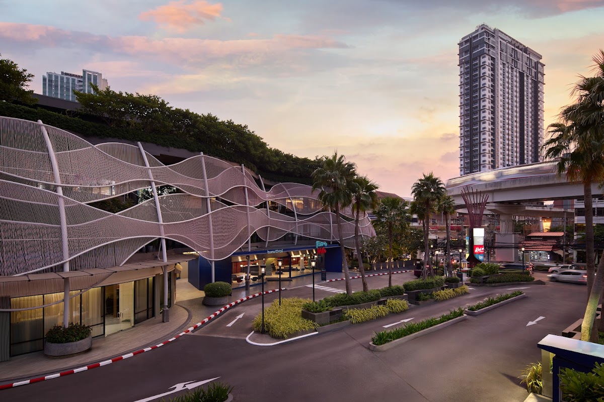 Riva Vibe Hotel Bangkok by PCL