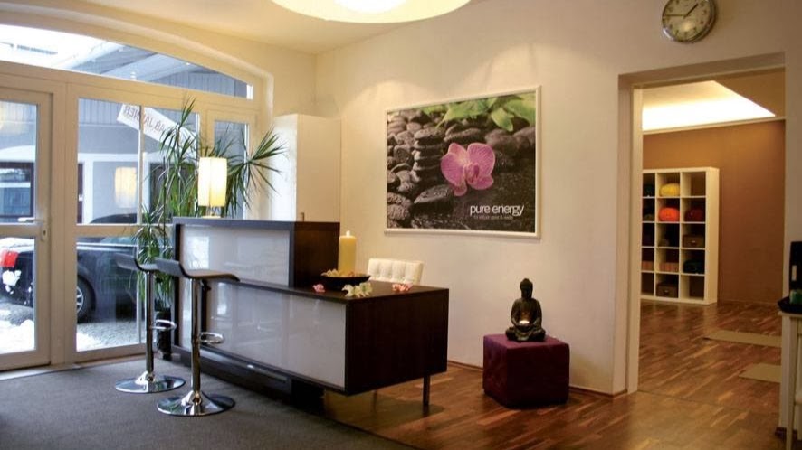Pure Energy Zentrum, Yogastudio, Massagen, Energetik Healings