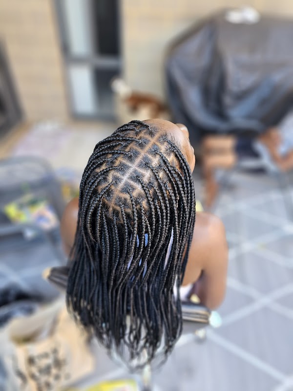 Bertha Hair Beauty photo 1