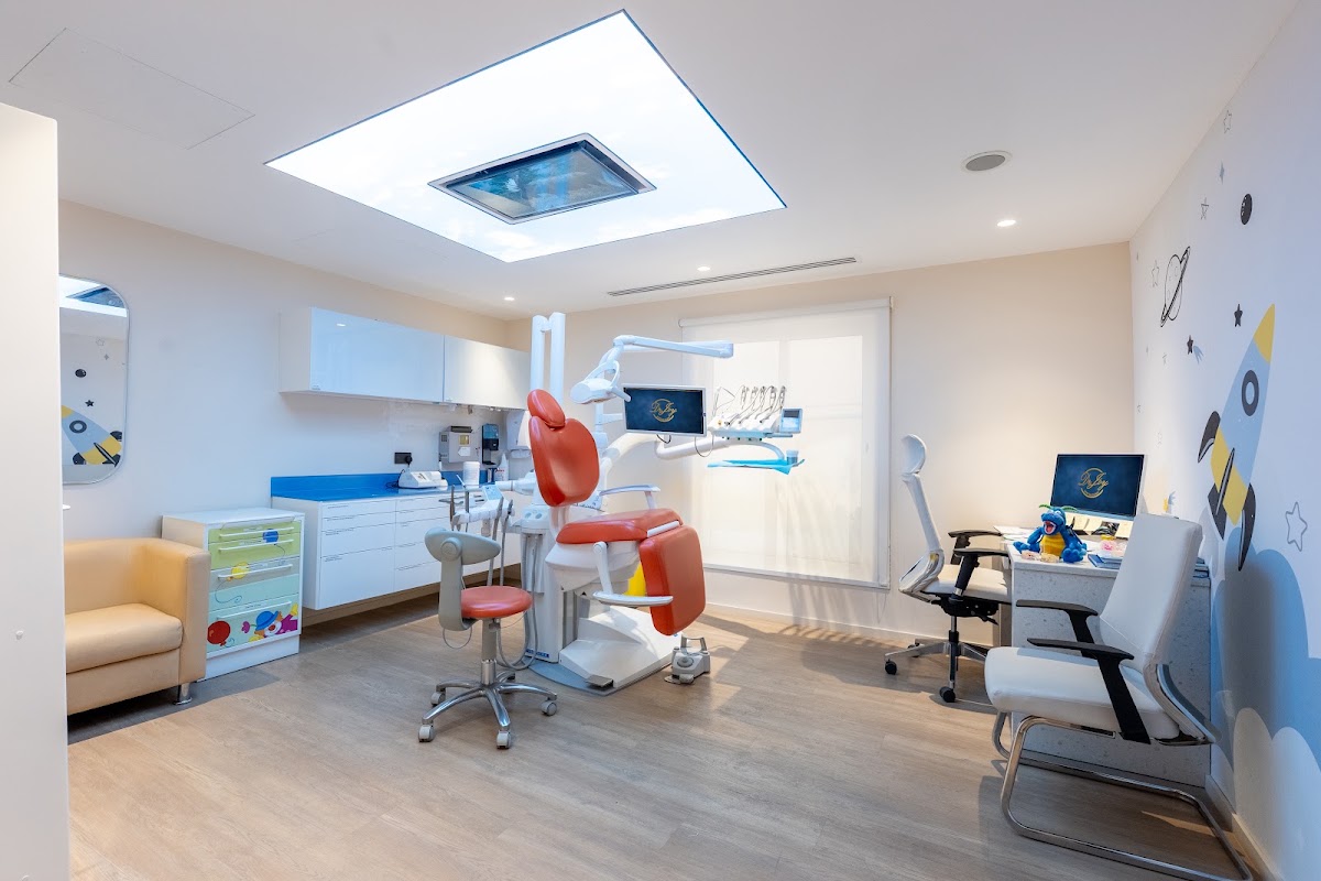 Dr. Joy Dental Clinic, Umm Suqeim Pediatric & Orthodontic Center 4