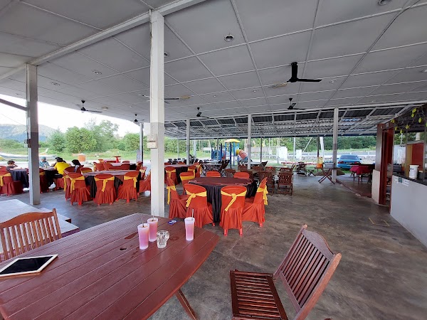 Garden Beach Seafood - Photo 1