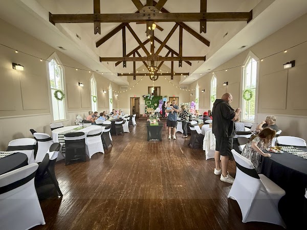 ROSELYNN HILL WINERY exterior