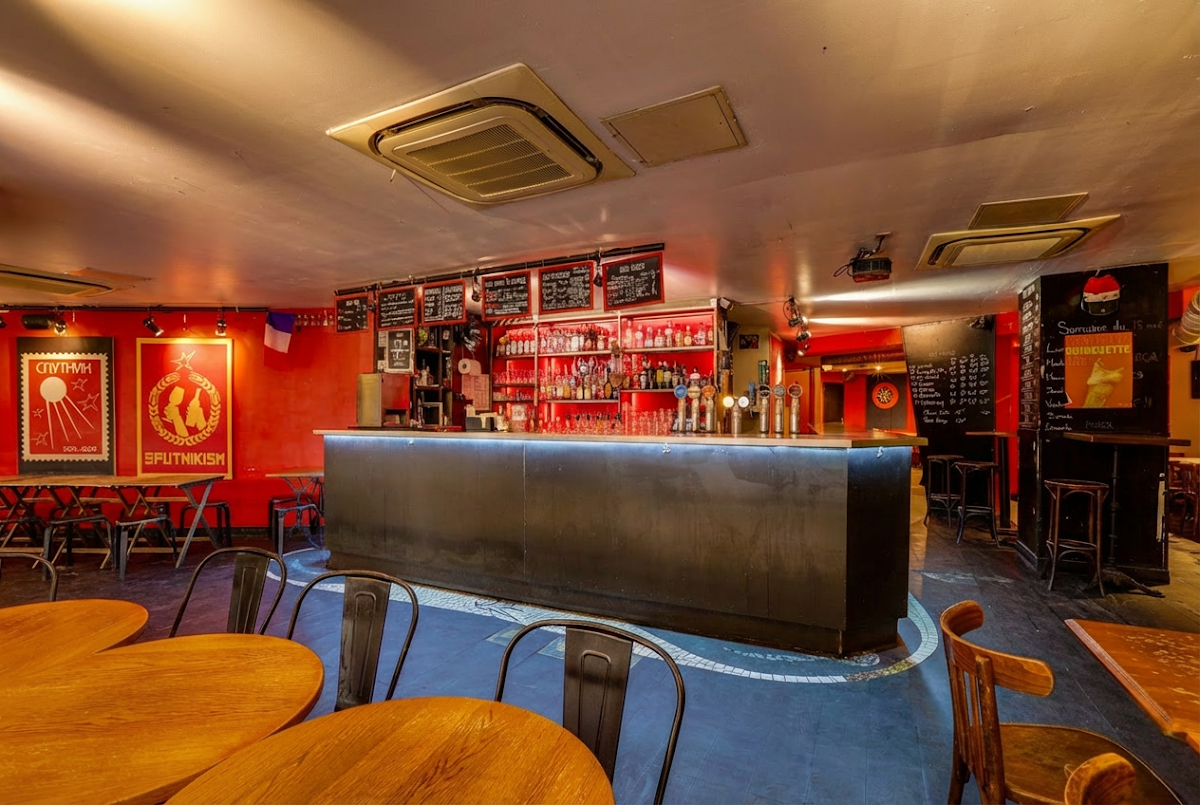 Sputnik - Bar à Fléchettes, vue extérieure
