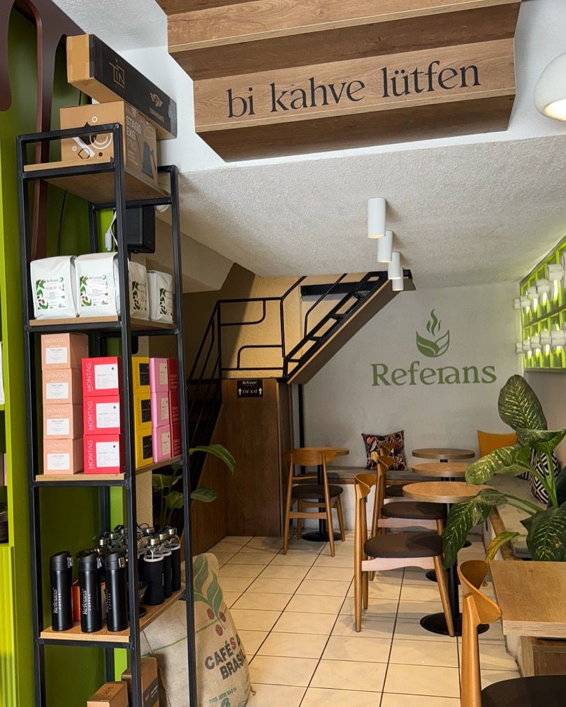 Referans Coffee mekanı