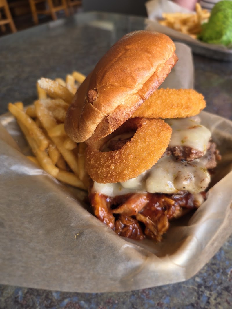 Newton's Paradise Cafe photo 4