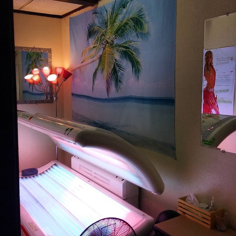 Sun Seekers Crescent City Tanning Salon - Fresh Juices - Smoothies - Hawaiian Shave Ice photo 1