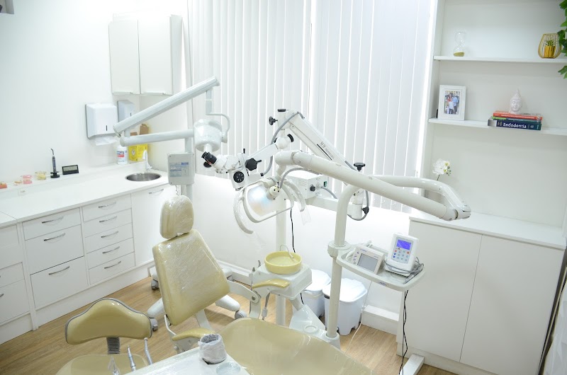 Neoriso Odontologia - Dentistas Especializados em Implantes Dentários em Duque De Caxias. - foto 2