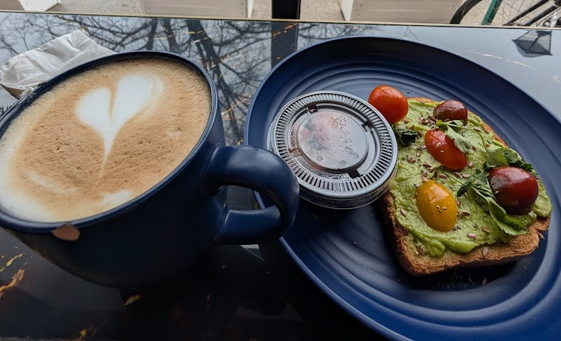 Adee's Coffee & Bar photo 2