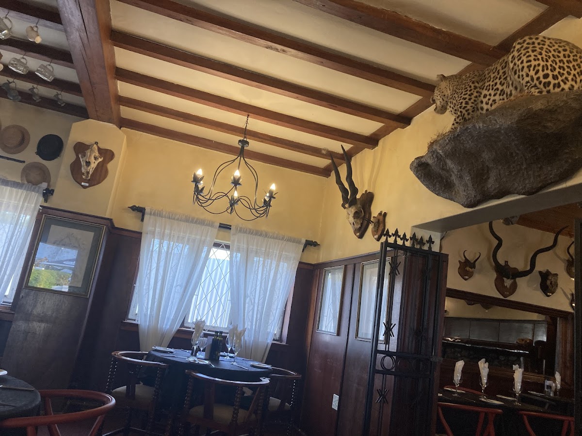 Hunters Pub — photo 3
