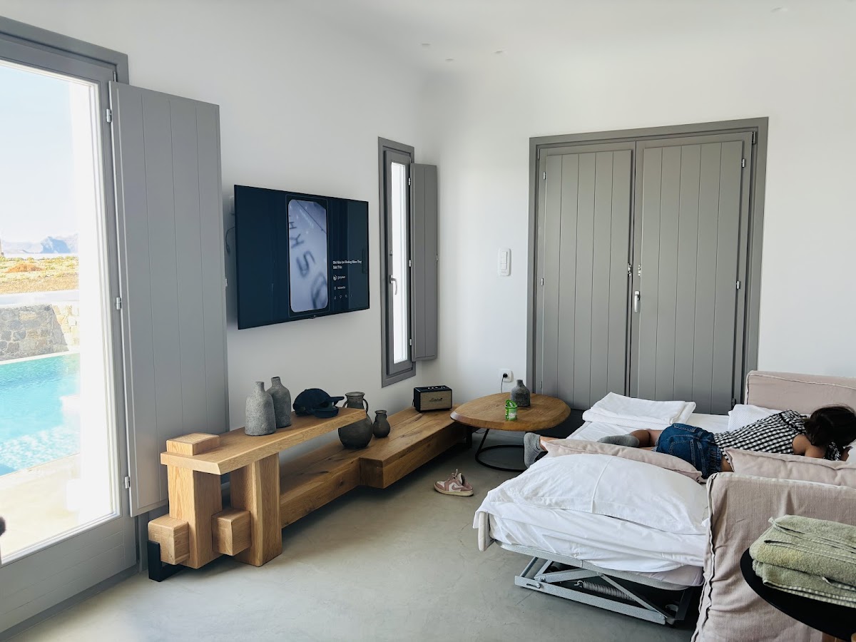 La Ponta Villas & Suites - Santorini — 3
