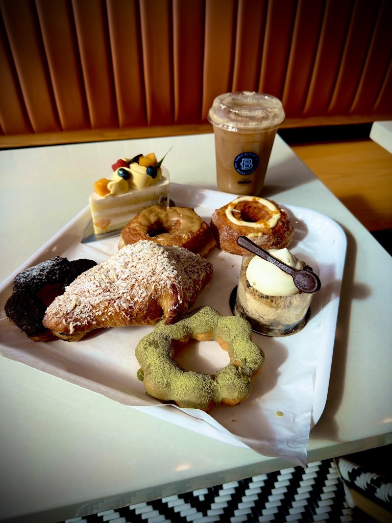 Paris Baguette photo 2