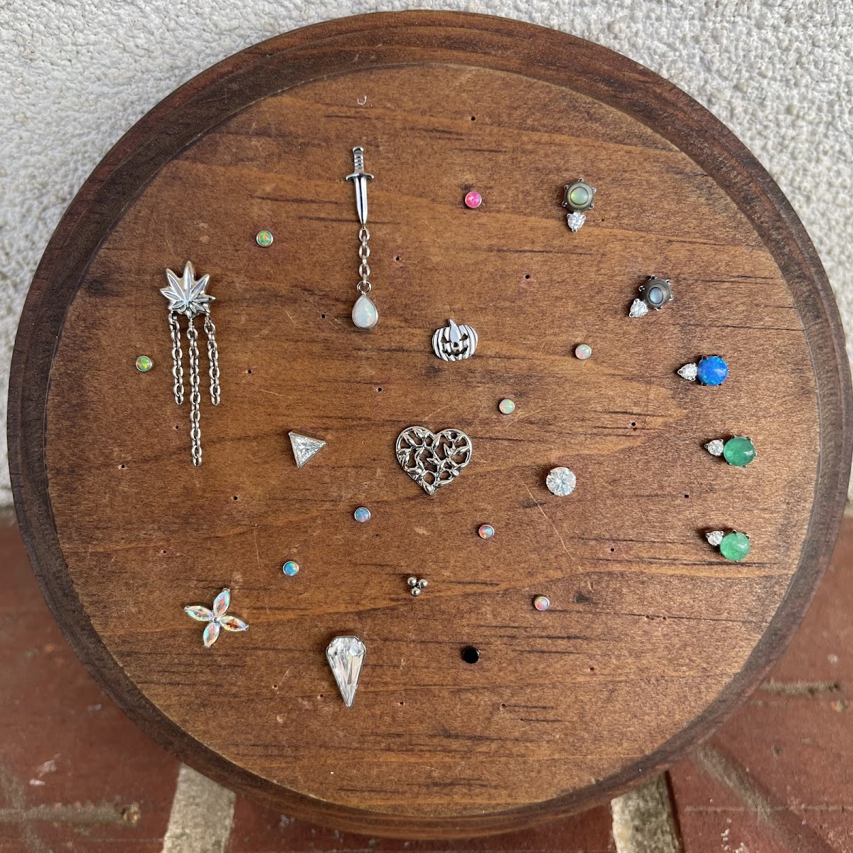 Artistic Minds Tattoo and Piercings — tattoo studio near Conroe