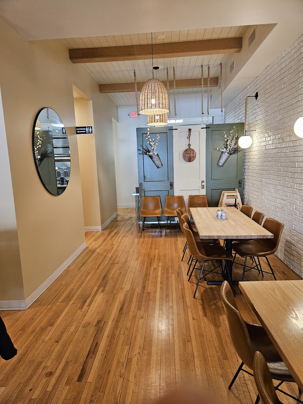 Main Plate by Lock and Dam Eatery