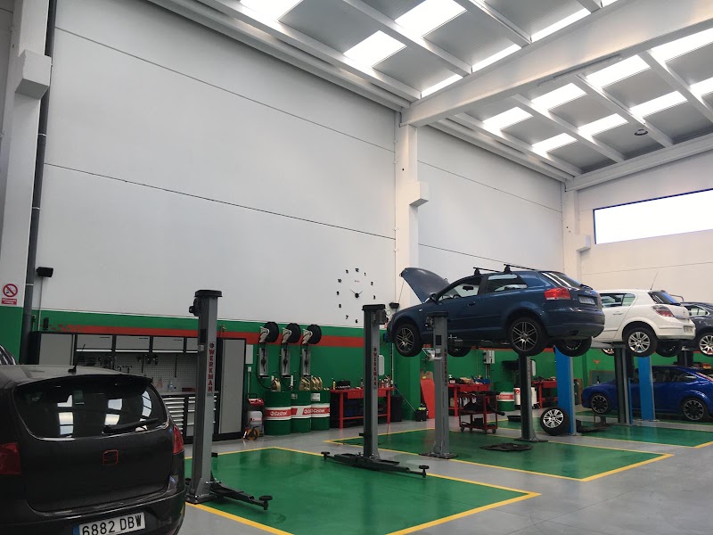 Castrol Service Taller electromecánica Balsa photo 1