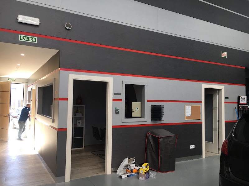 Castrol Service Taller electromecánica Balsa photo 4