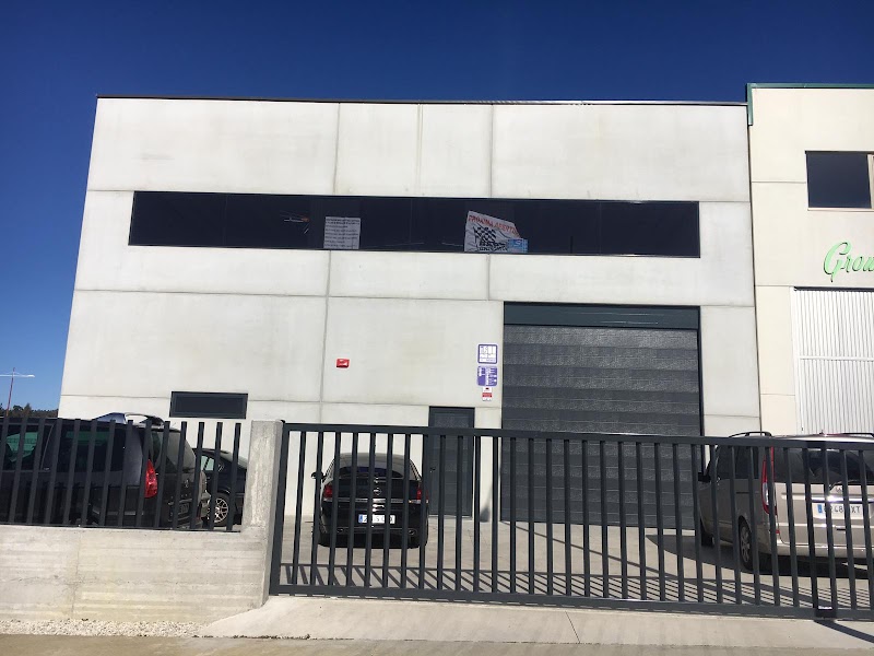 Castrol Service Taller electromecánica Balsa photo 3