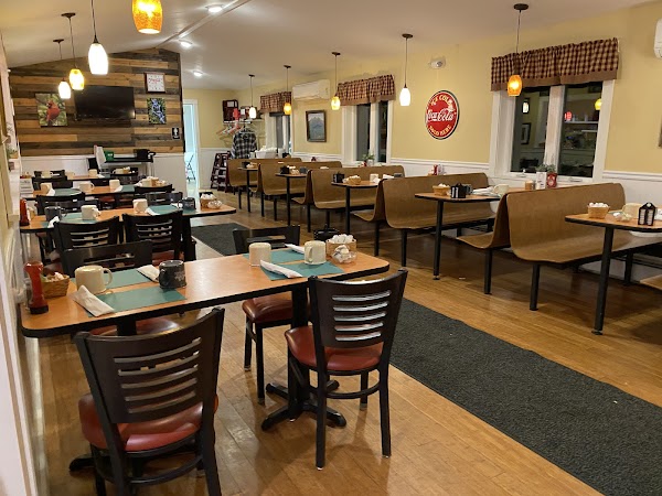 Grandbelly’s Country Cafe