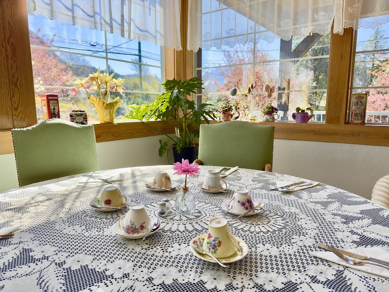 Karen's Cafe And Gifts photo 1