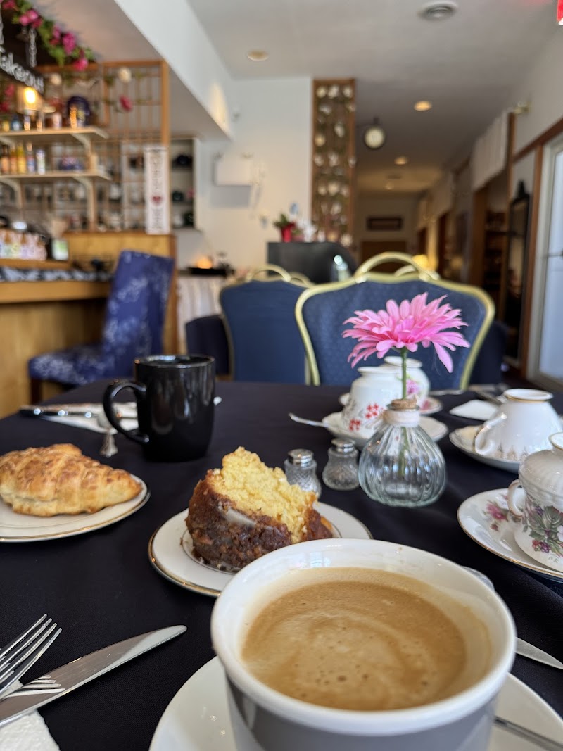 Karen's Cafe And Gifts photo 3
