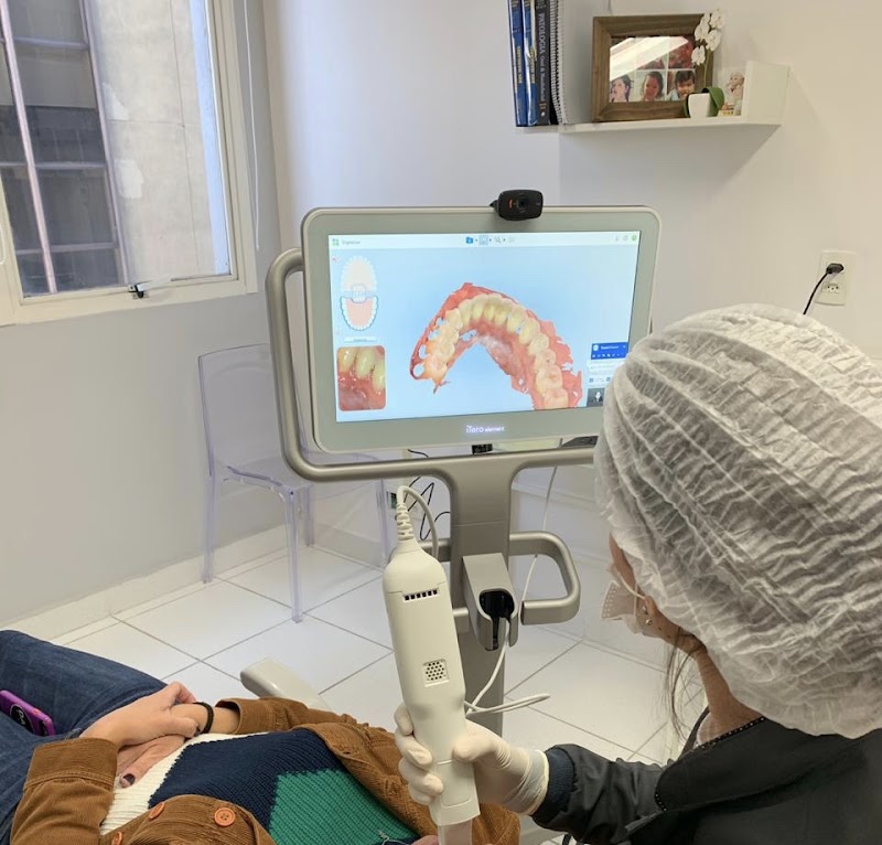 Phile Odontologia| Dentista Av. Paulista| Implantes | Invisalign| Periodontia| Endodontia - foto 5