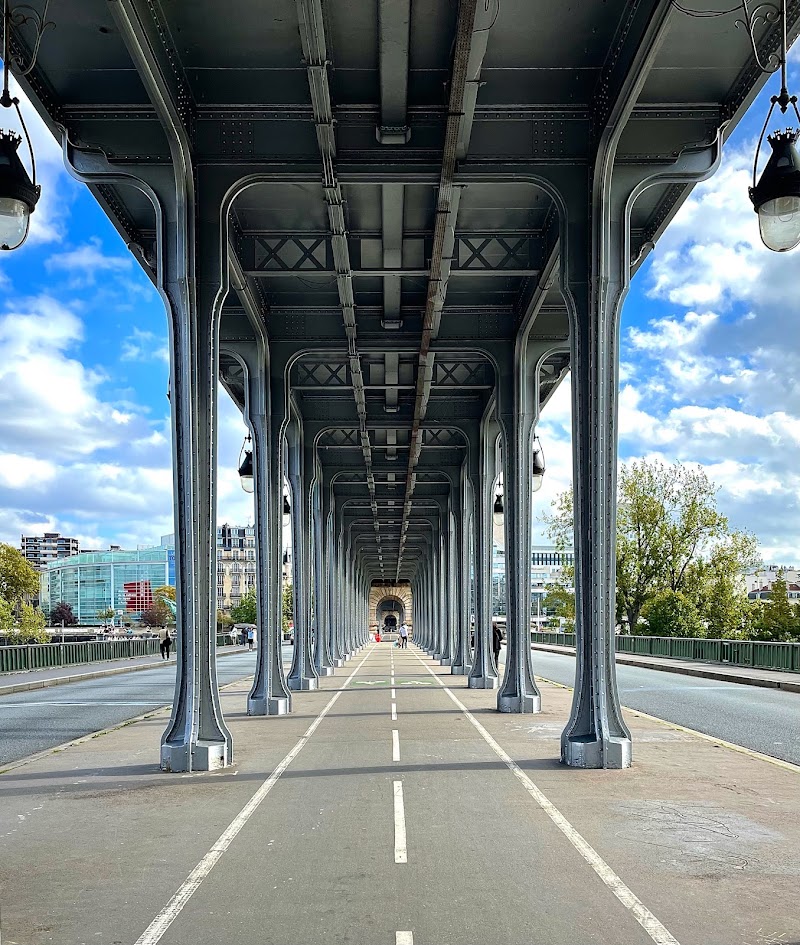 Pont de Bir-Hakeim
