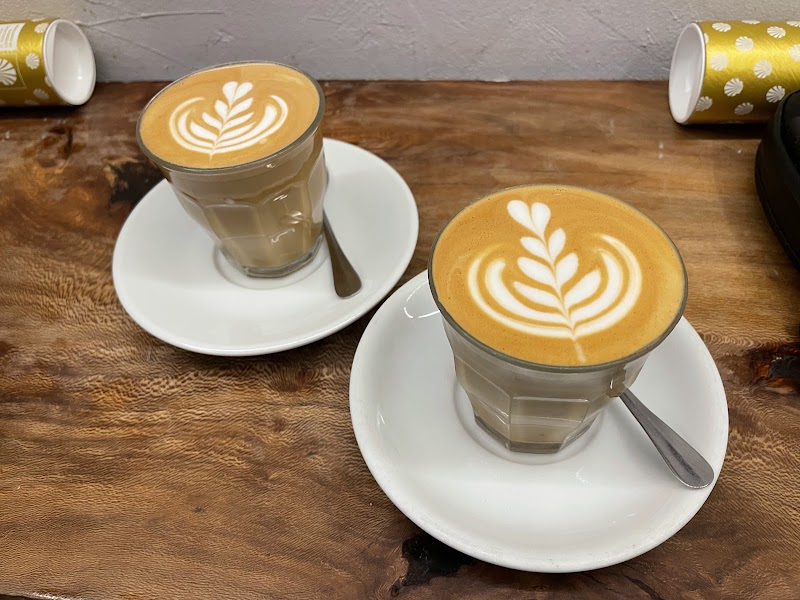 Ratiños coffee shop photo 3