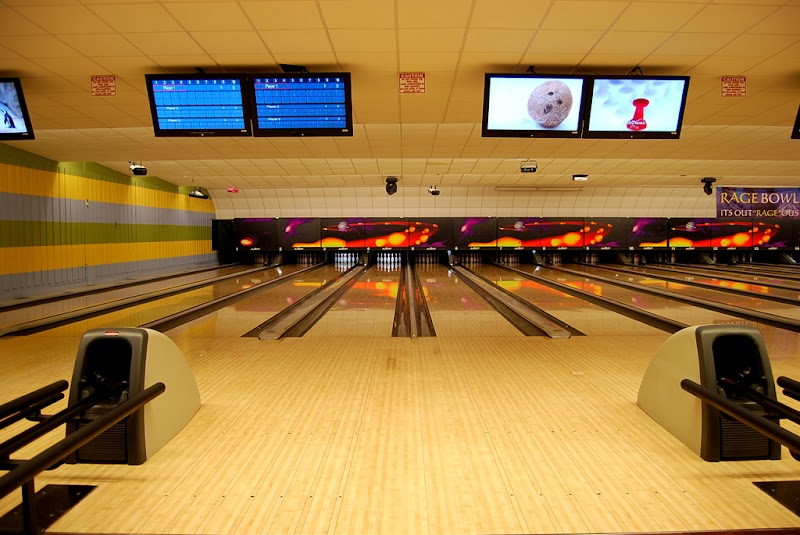 Classic Bowl — Bowling Alley in Morton Grove