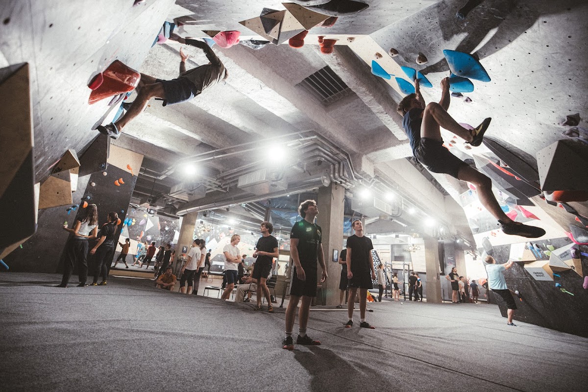 Climbing District Bastille, vue extérieure