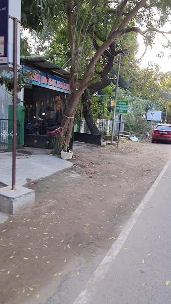 ANBU TWO WHEELER PARKING SHOP