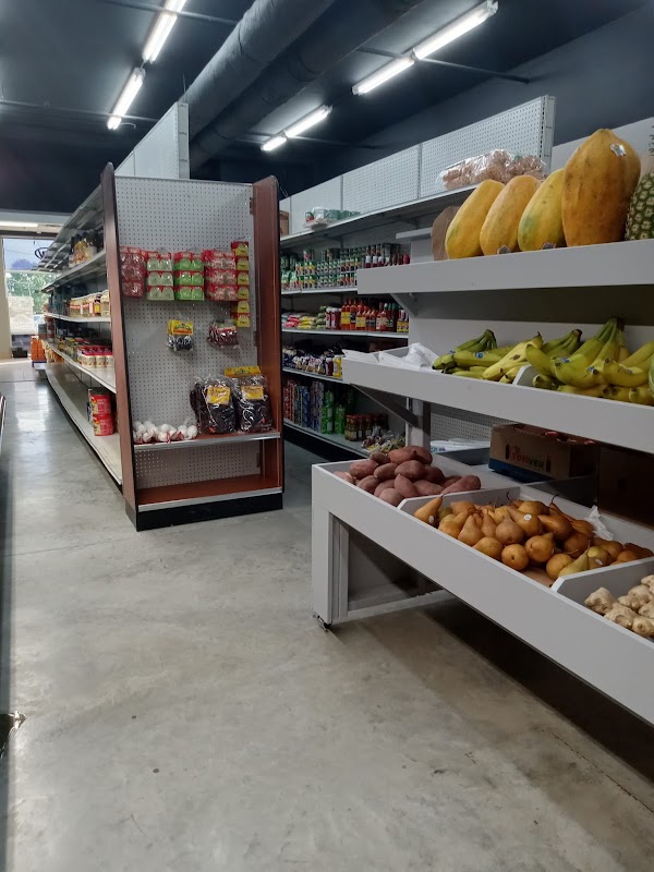 Photo by Tomas Sanchez