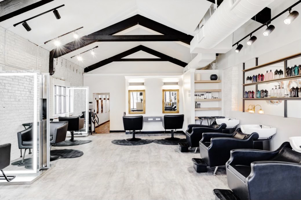 303 Salon Lohi: Google Places image 2
