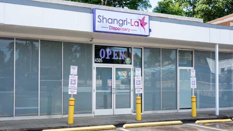 Video tour of Shangri-La Dispensary retail environment
