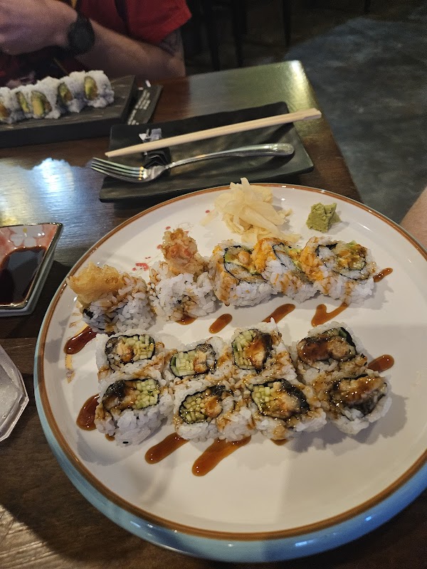 Sake House Japanese Sushi & Hibachi Restaurant photo 4