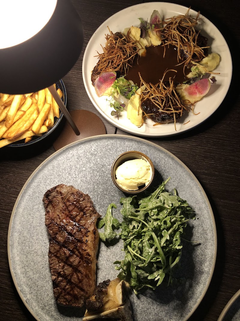 CC's Bar & Grill by Crystalbrook photo 3