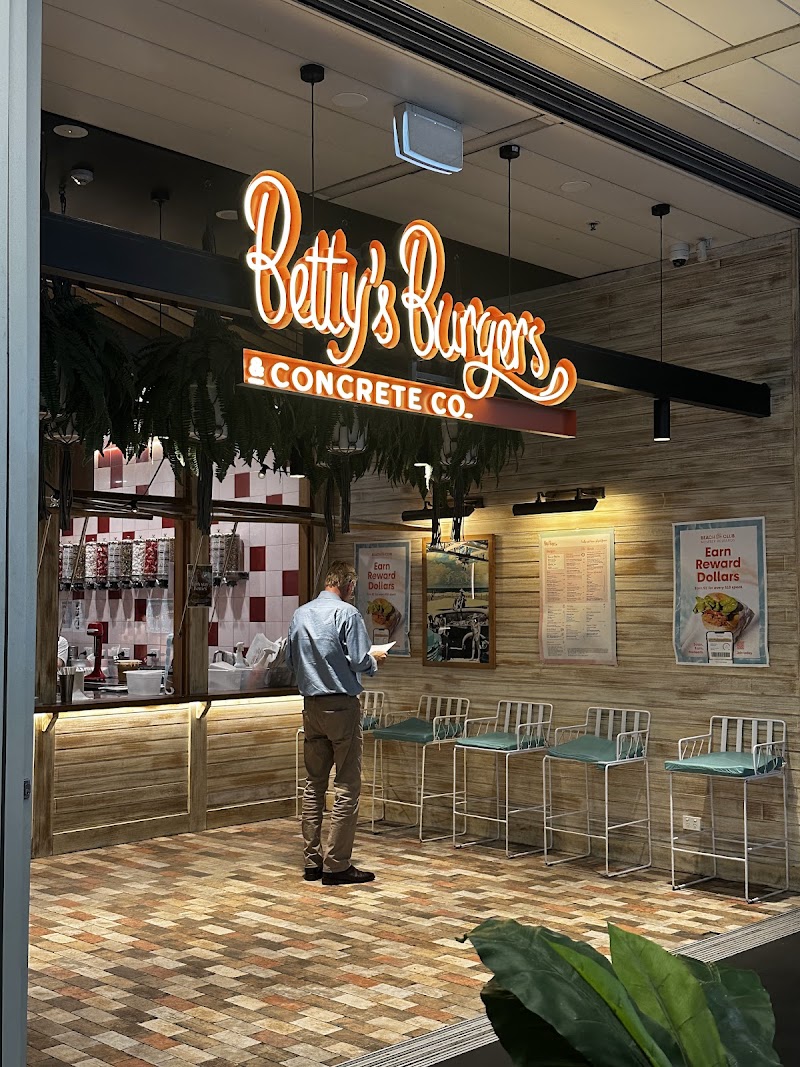 Betty’s Burgers photo 5