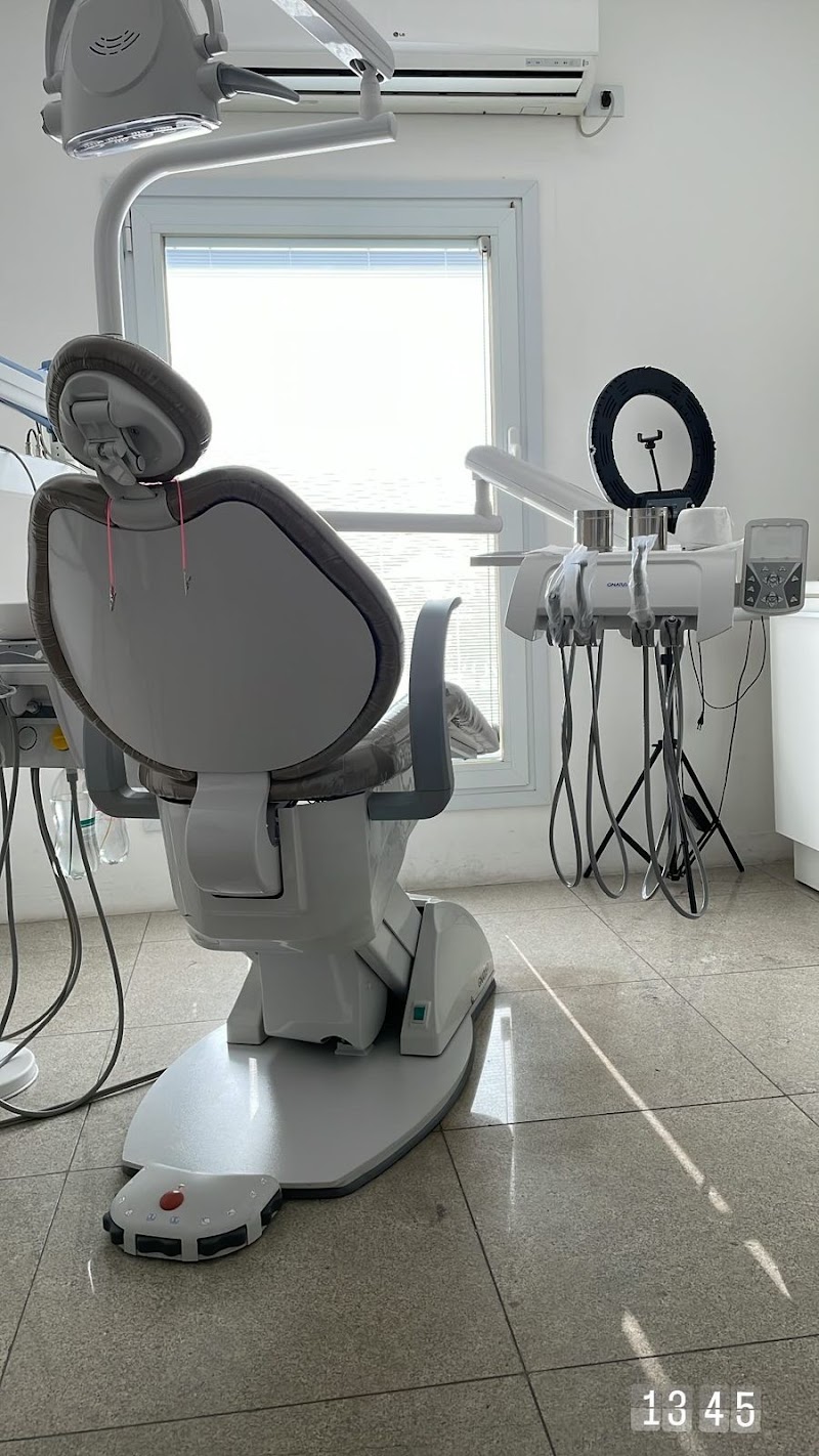 Dra. Ariane Gutiérrez | Tratamento de Canal com Microscopia | Sedação Consciente - foto 3