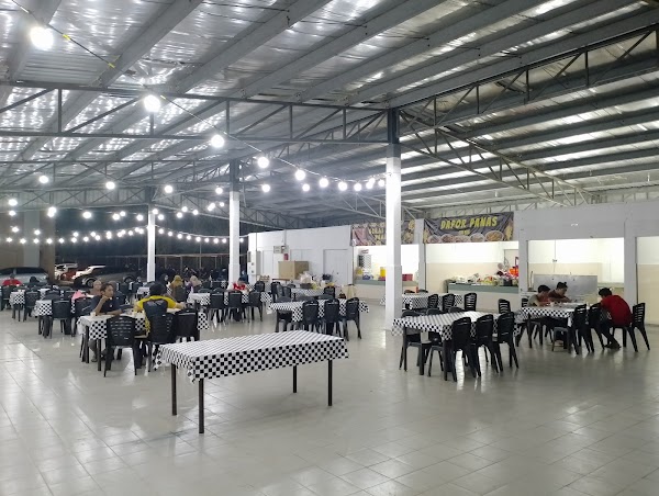 Foodcourt Taman Bahtera - Photo 1