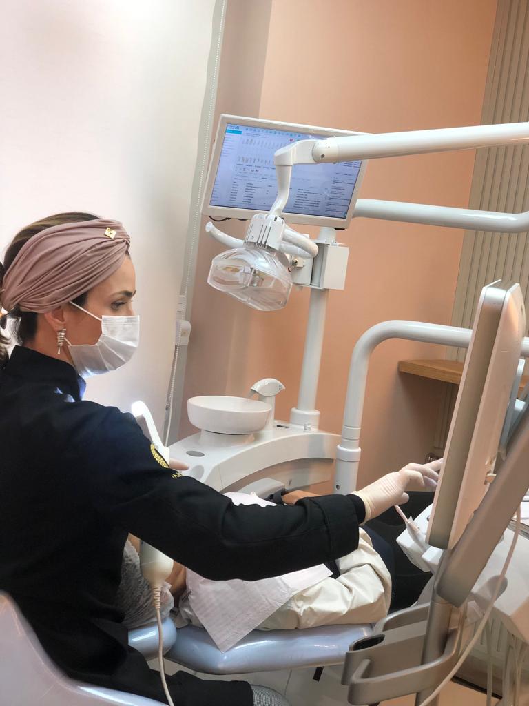 Dra. Jennifer Simão - JOS - Odontologia - foto 2