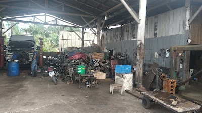Foto de Oficina Mecânica Carlão