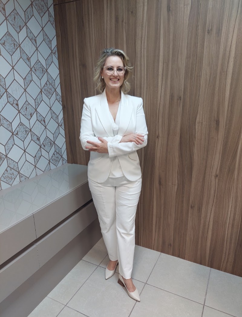 Foto de Dra. Tatiana Reinhardt, Dermatologista, Saúde Reinhardt