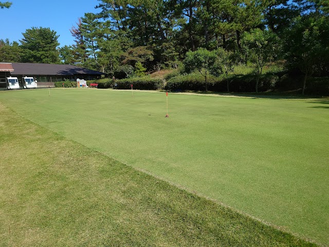 Miyazaki Public Golf - Photo 1